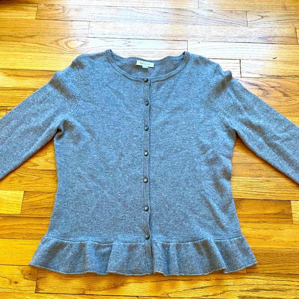 Women’s gray sweater